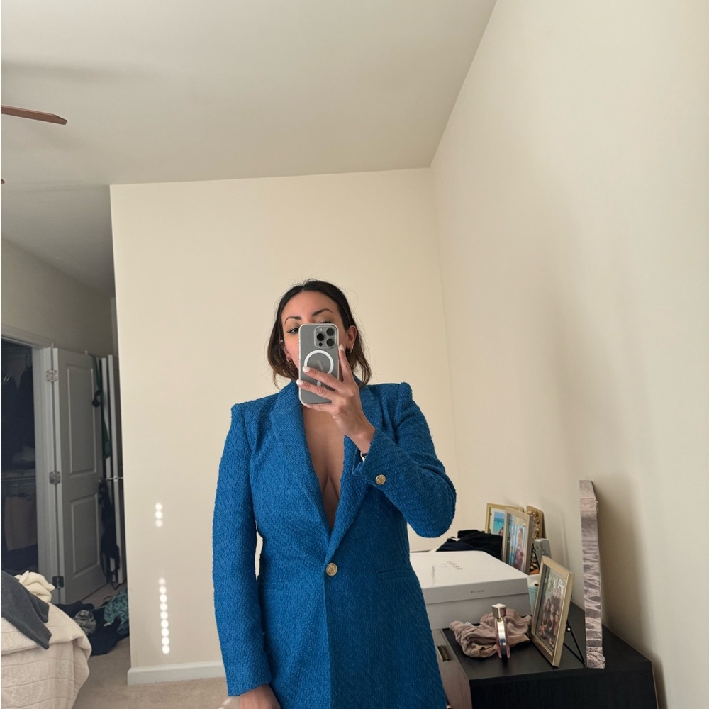 blue Zara tweed blazer dress. Can be work with a dress underneath for sizes 6-8